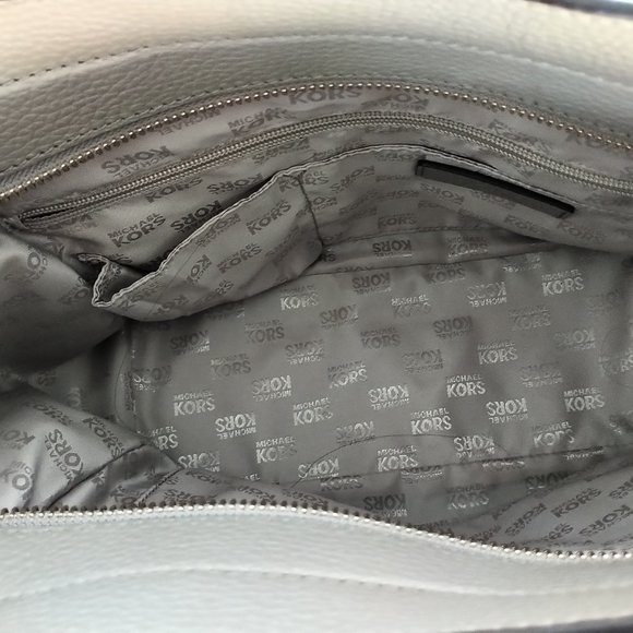 Michael Kors Hamilton Tote (Like New) - Picture 5 of 11